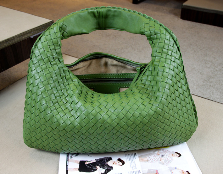 Bottega Veneta Maxi Veneta intrecciato leather shoulder bag 5092s green - Click Image to Close